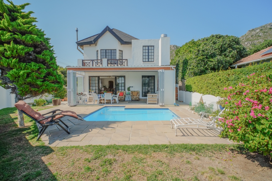 4 Bedroom Property for Sale in Kommetjie Western Cape